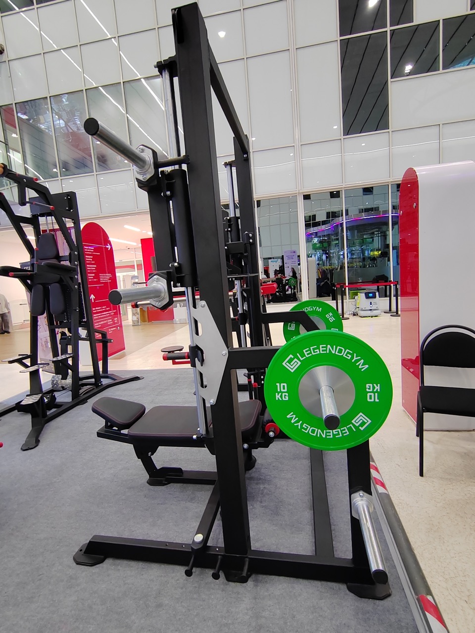силовые тренажеры LEGENDGYM на выставке в Москве